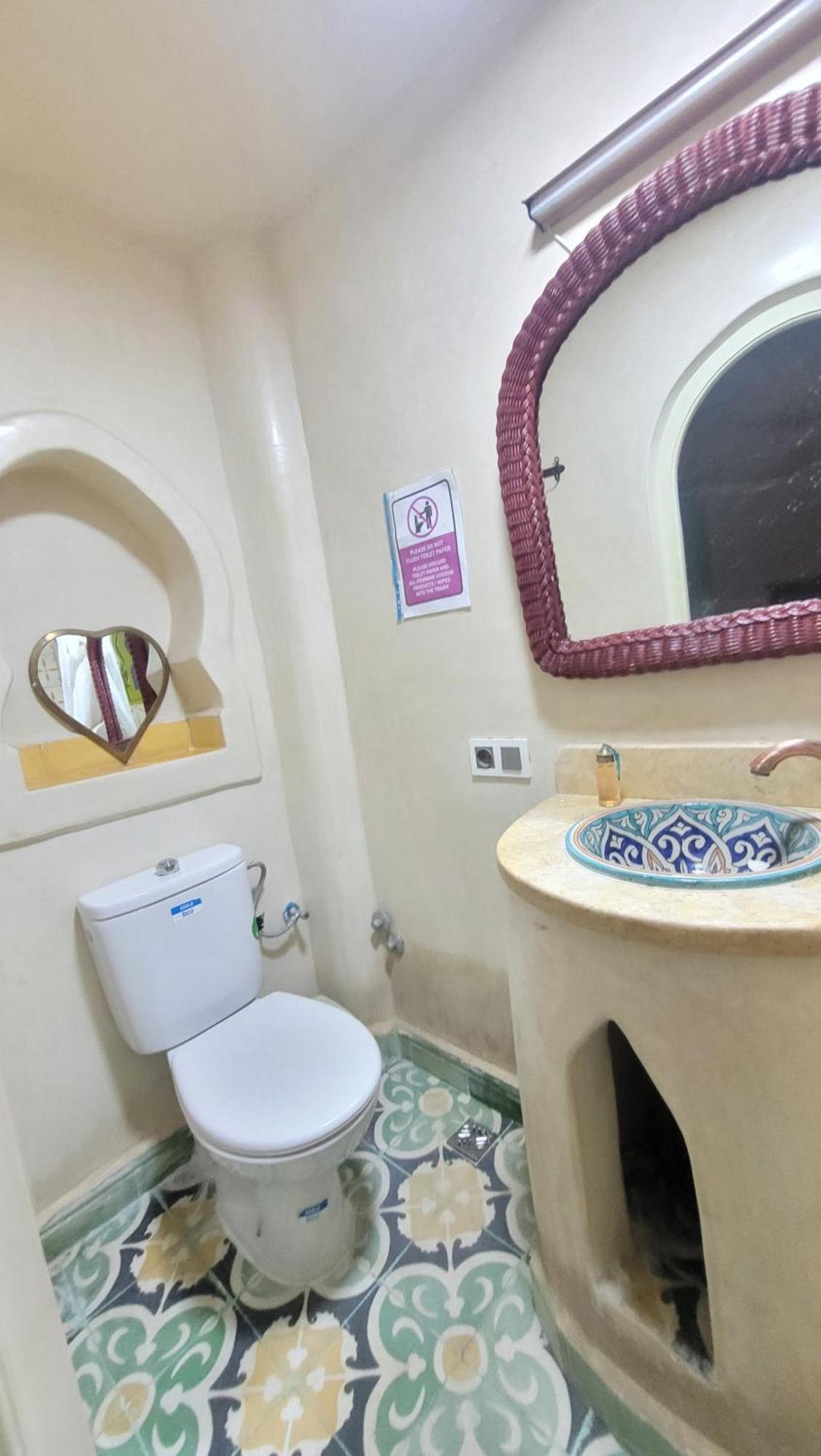 Honey Suckle Hotel Chefchaouen Buitenkant foto